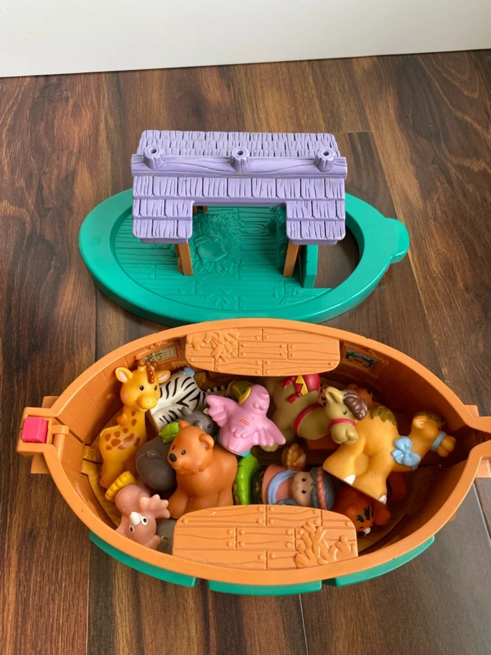 Fisher Price Little People Noah’s Ark 2002 with 14 Miscellaneous Figures